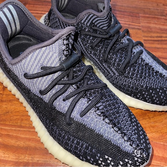 Yeezy Boost 350 V2 ‘Carbon’ or ‘Asriel’ - Picture 4 of 8